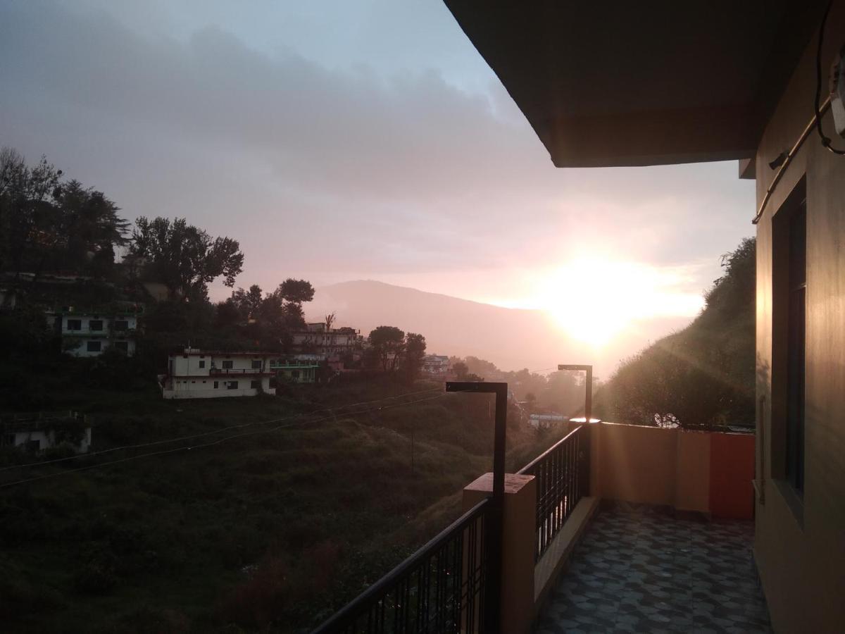 Goodwill Home Stay Almora Zewnętrze zdjęcie